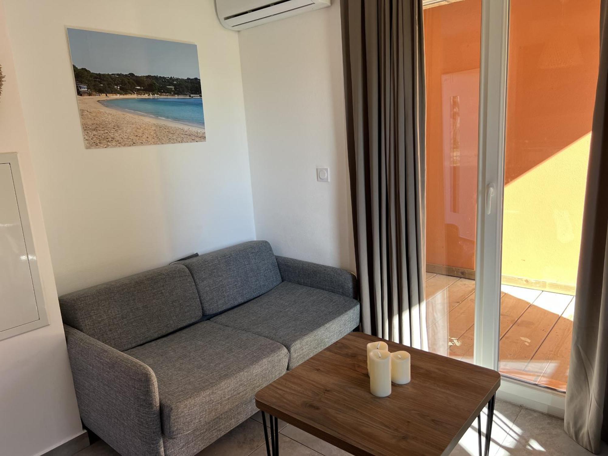 Residence Hoteliere Les Hameaux De Saint Cyprien 25 M2 Lecci Bagian luar foto