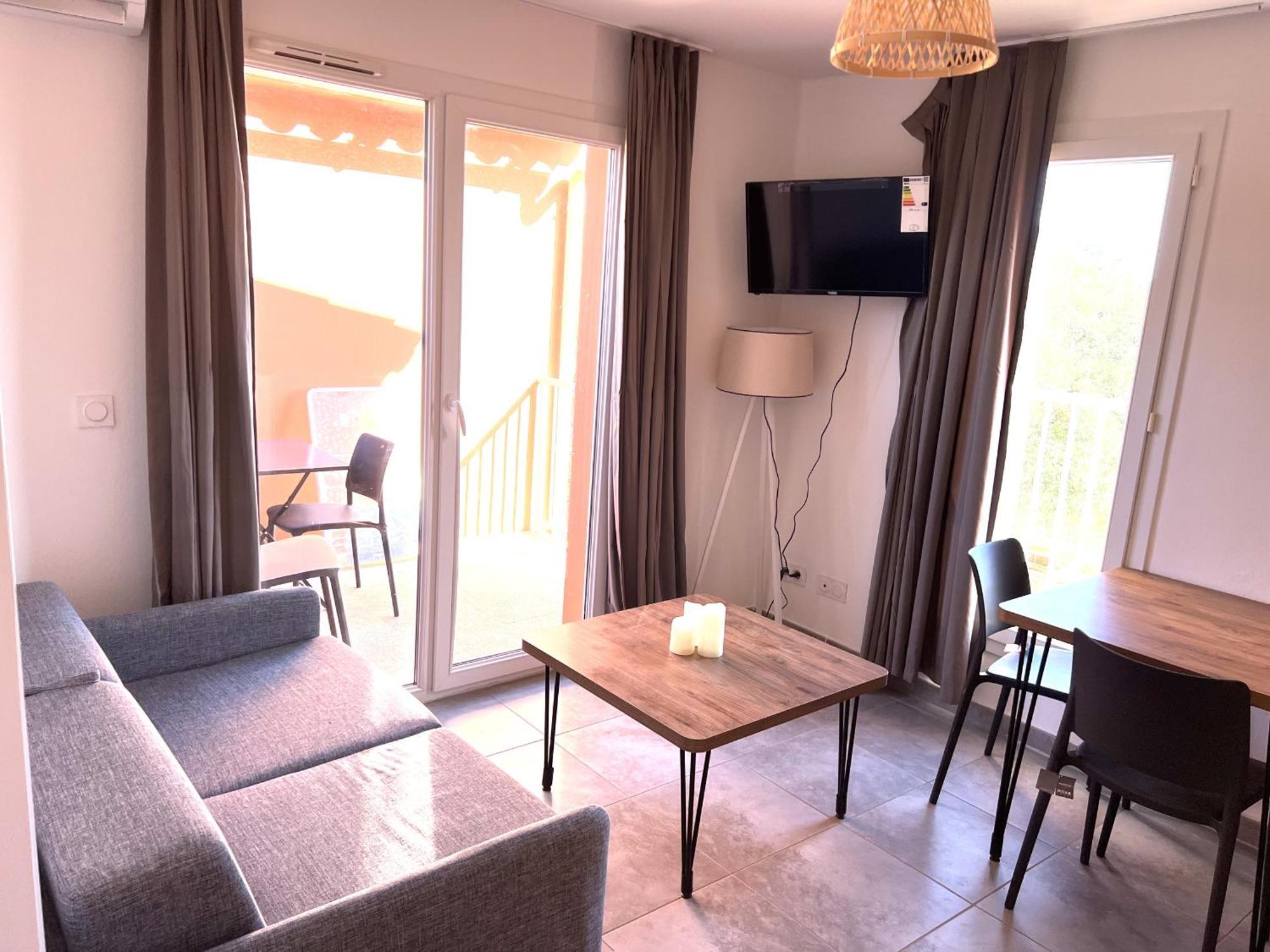 Residence Hoteliere Les Hameaux De Saint Cyprien 25 M2 Lecci Bagian luar foto
