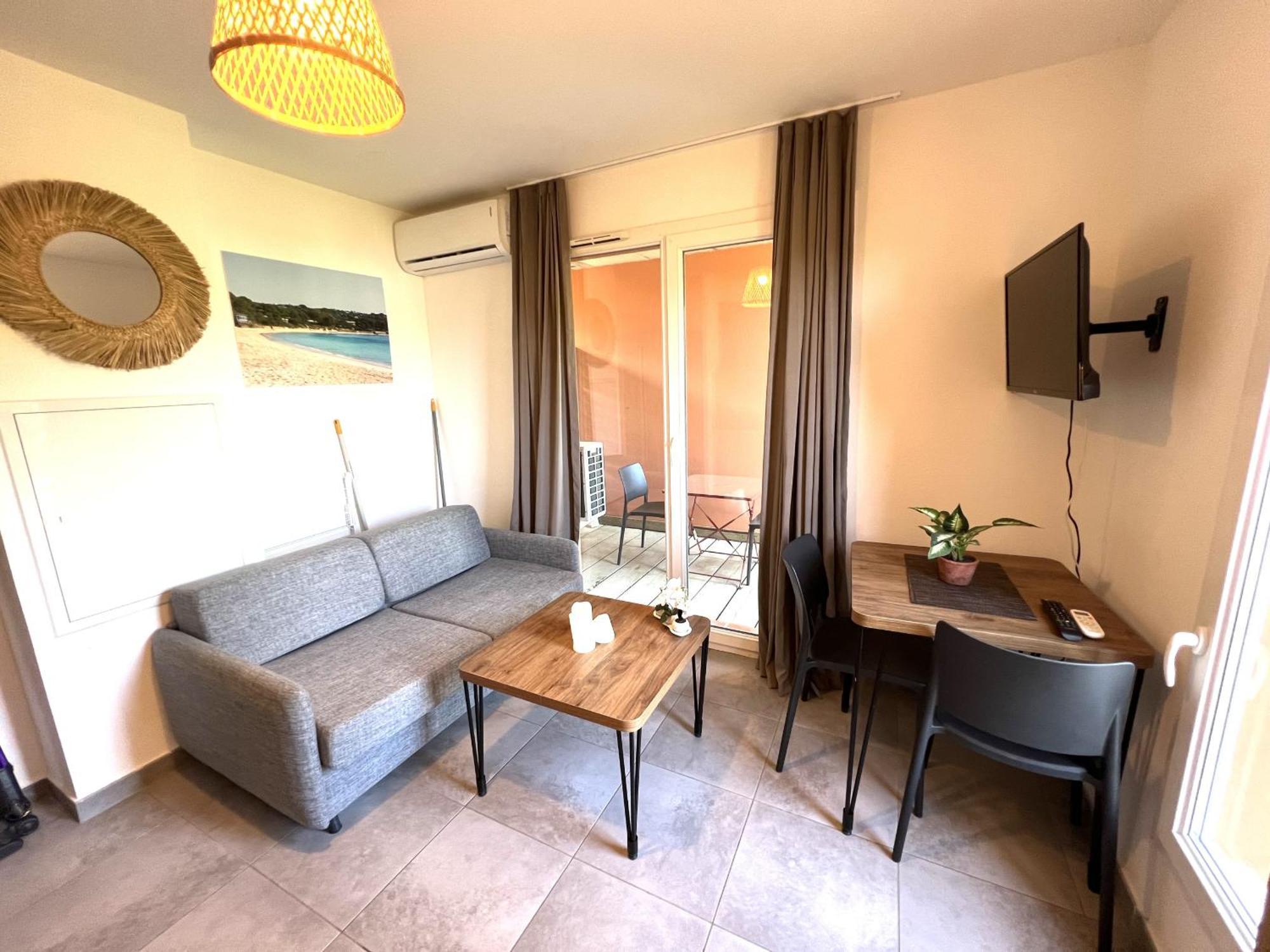 Residence Hoteliere Les Hameaux De Saint Cyprien 25 M2 Lecci Bagian luar foto