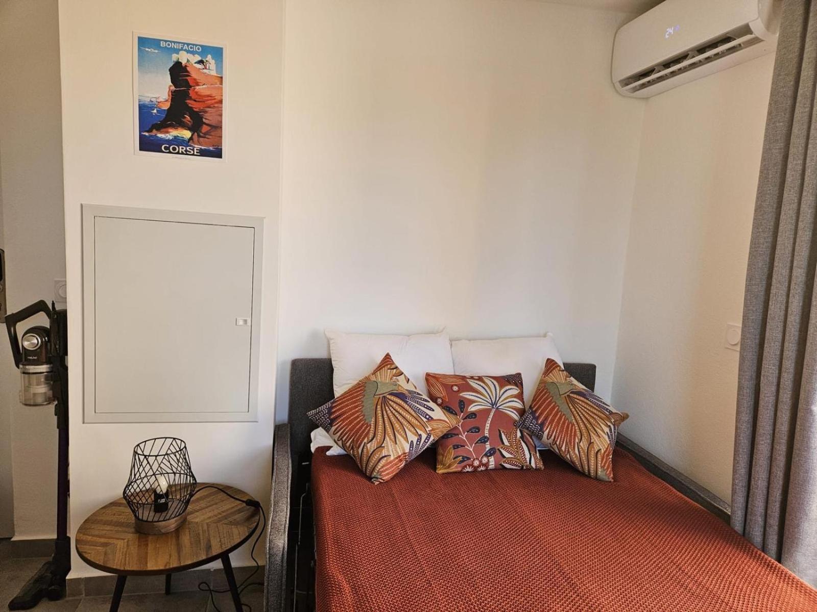 Residence Hoteliere Les Hameaux De Saint Cyprien 25 M2 Lecci Bagian luar foto