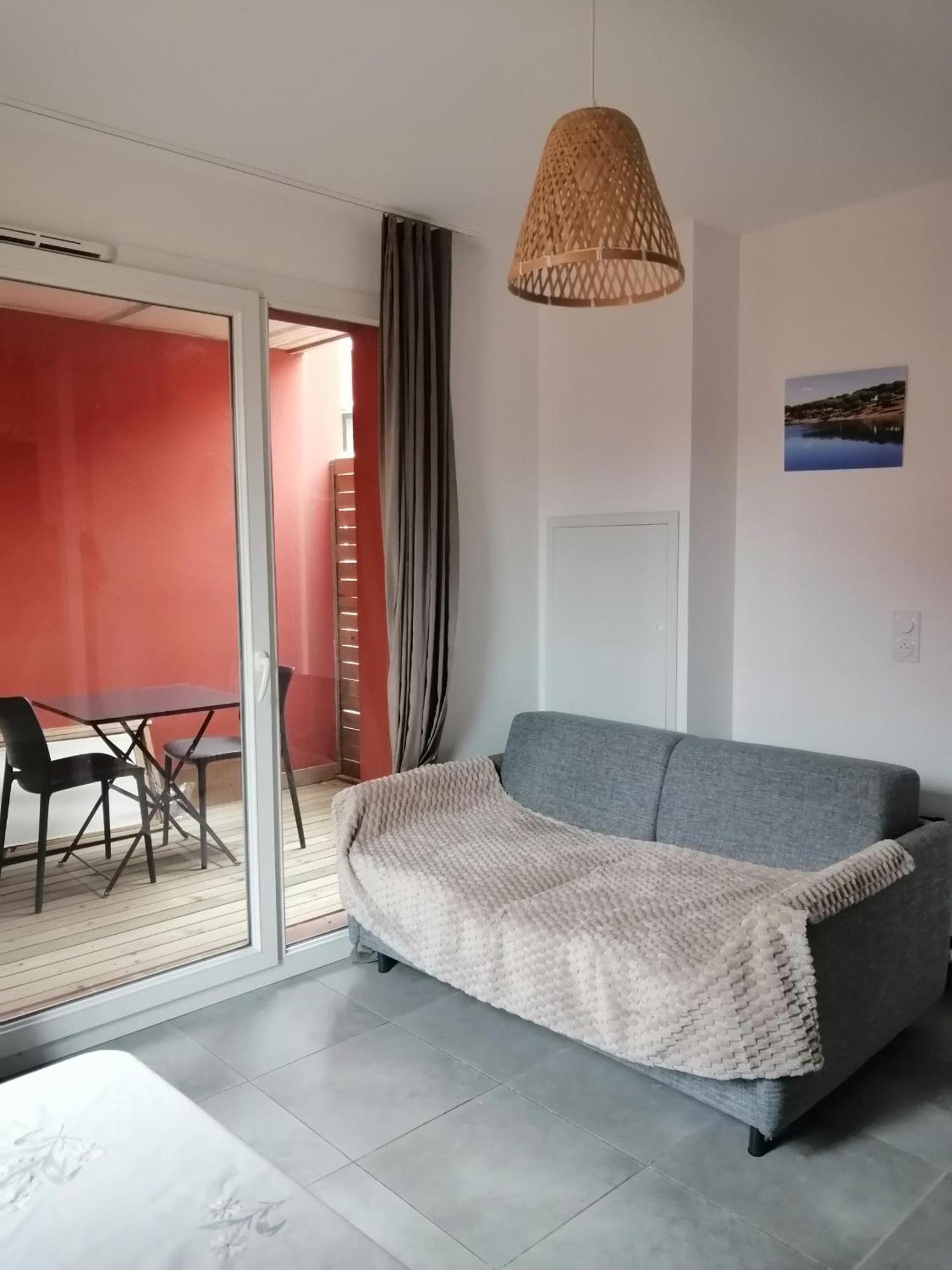 Residence Hoteliere Les Hameaux De Saint Cyprien 25 M2 Lecci Bagian luar foto